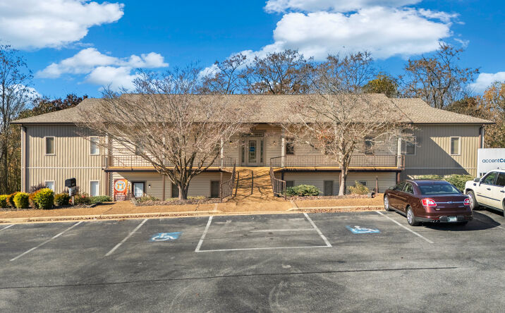 Pictures of Office property located at 1850 Executive Park NW, Cleveland, TN 37312 for sales - image #1