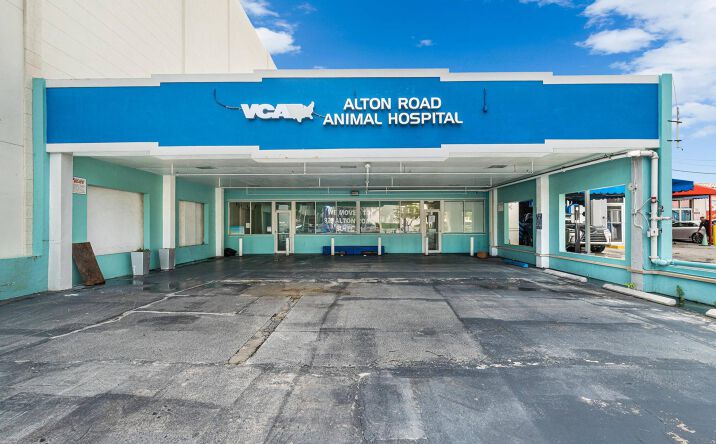 Pictures of Retail property located at 1828 Alton Rd, Miami Beach, FL 33139 for sales - image #1