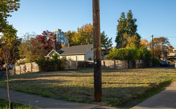 Pictures of Land property located at West 15th Avenue & Olive Alley, Eugene, OR 97401 for sales - image #1