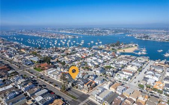 Pictures of Multifamily property located at 126 E Balboa, Newport Beach, CA 92661 for sales - image #1
