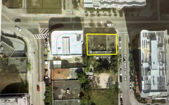 Pictures of Land, Multifamily property located at 30 NE 14 St, Miami, FL 33132 for sales - image #1
