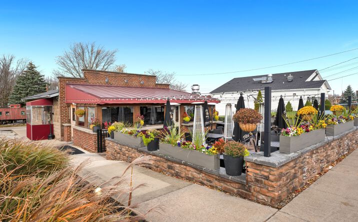 Pictures of Retail property located at 36816 Detroit Rd, Avon, OH 44011 for sales - image #1