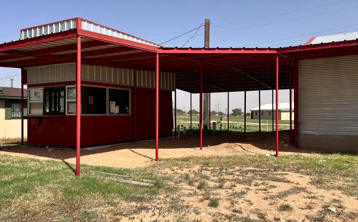 Pictures of Mixed Use, Office, Retail property located at 3806 Idalou Road, Lubbock, TX 79403 for sales - image #1