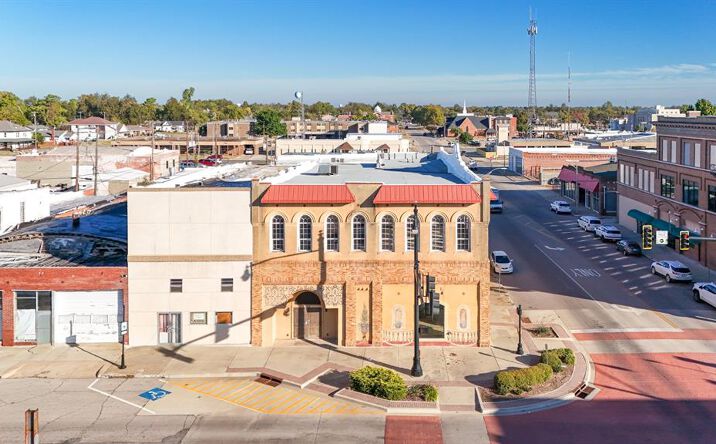 Pictures of Special Purpose property located at 102 W Main St, Shawnee, OK 74801 for sales - image #1