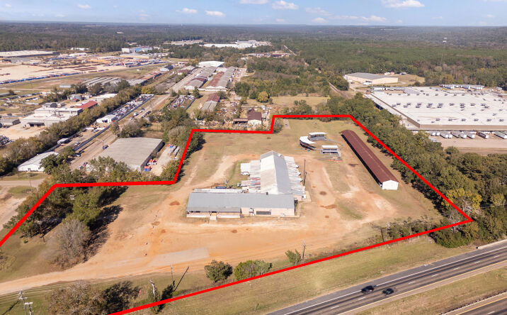 Pictures of Industrial, Mixed Use, Retail, Special Purpose property located at 13807 US-271, Tyler, TX 75708 for sales - image #1