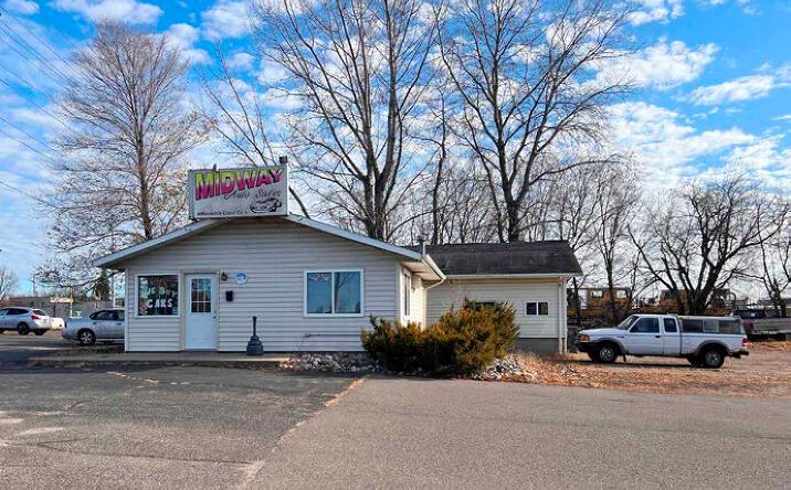 Pictures of Retail, Office, Industrial property located at 10 Washington Street NE (Hwy 210), Brainerd, MN 56401 for sales - image #1