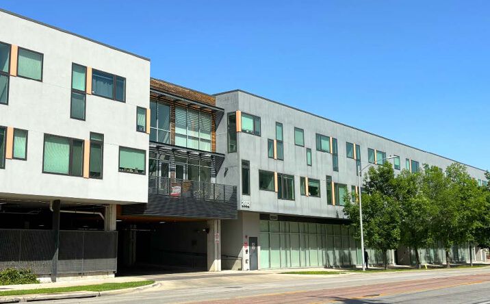 Pictures of Office property located at 2002 E 7th St Suite A & B, Austin, TX 78702 for sales - image #1