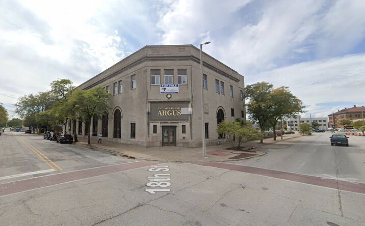 Pictures of Office property located at 1724 4th Ave, Rock Island, IL 61201 for sales - image #1