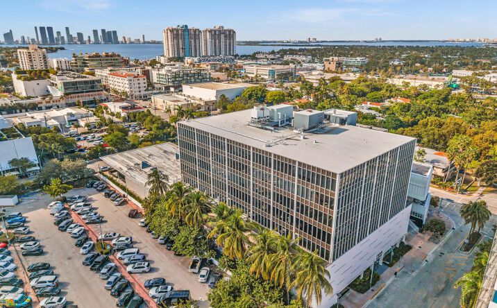 Pictures of Office property located at 1680 Michigan Ave, Miami Beach, FL 33139 for sales - image #1