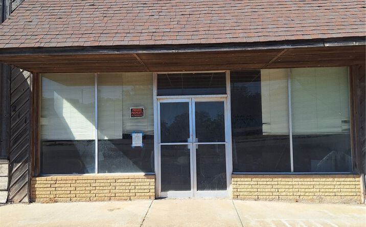 Pictures of Business for Sale property located at 211 N Bdwy, Konawa, OK 74849 for sales - image #1