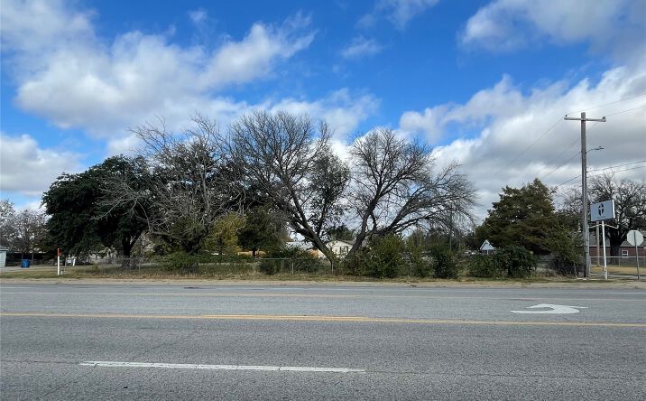 Pictures of Land property located at 633 W 13th Street, Atoka, OK 74525 for sales - image #1