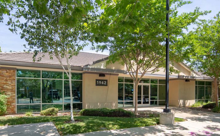 Pictures of Office property located at 1942 Del Paso Rd, Sacramento, CA 95834 for comps - image #1