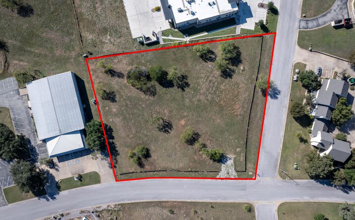 Pictures of Land property located at 602 Gateway Central, Marble Falls, TX 78654 for sales - image #1