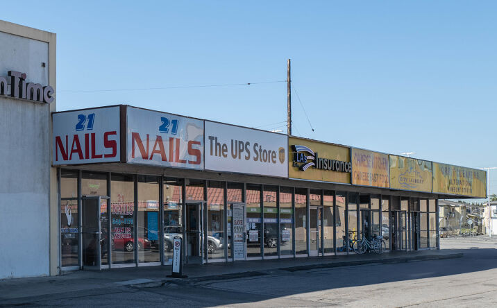 Pictures of Industrial, Retail property located at 11907 Hawthorne Blvd, Hawthorne, CA 90250 for sales - image #1