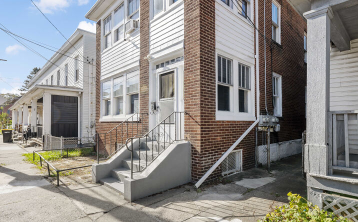Pictures of Multifamily property located at 1210 Holmes St, McKees Rocks, PA 15136 for sales - image #1