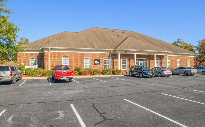 Pictures of Office property located at 1711 Church St, Norfolk, VA 23504 for sales - image #1