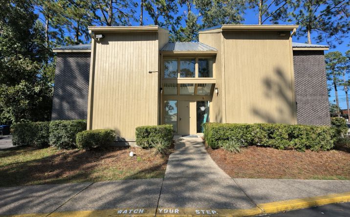 Pictures of Office property located at 2545 Blairstone Pines Dr, Tallahassee, FL 32301 for sales - image #1