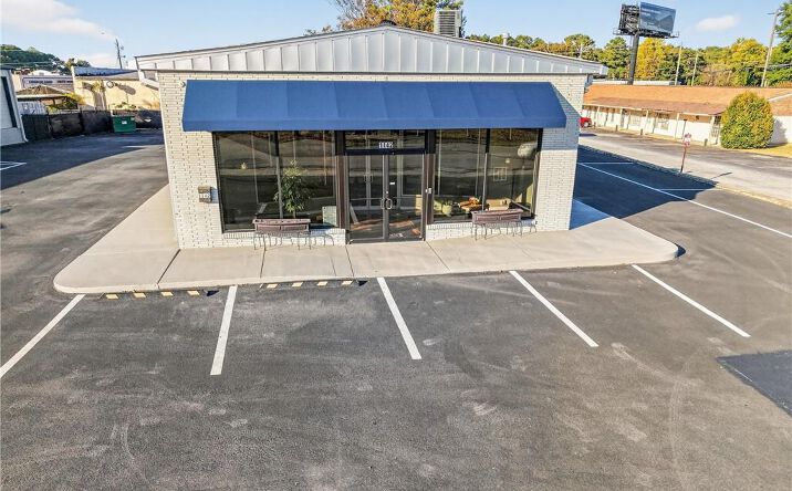 Pictures of Office property located at 1142 Main Street, Forest Park, GA 30297 for sales - image #1