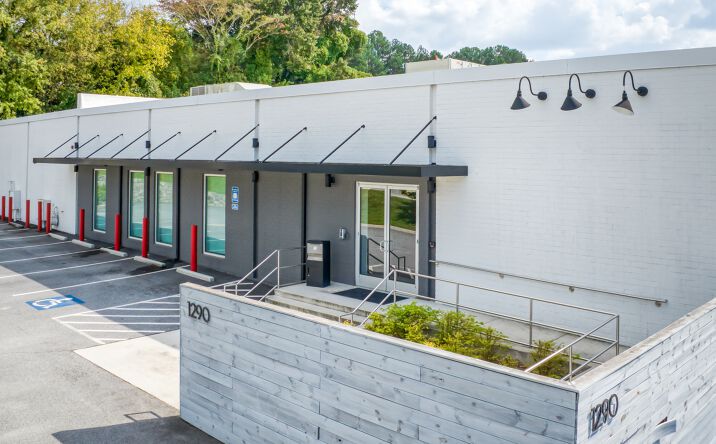 Pictures of Office property located at 1290 Collier Rd NW, Atlanta, GA 30318 for sales - image #1