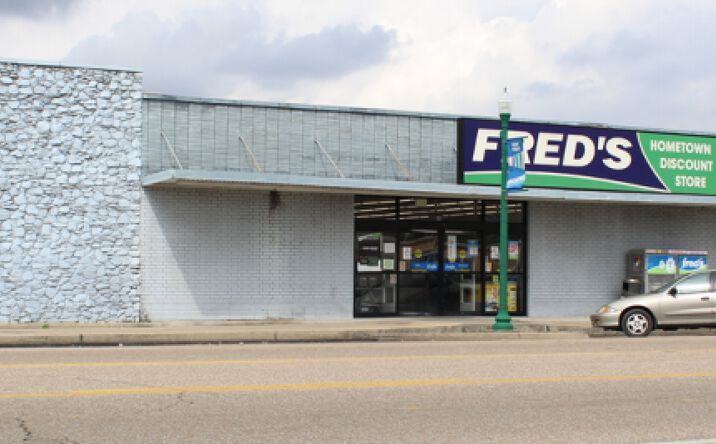 Pictures of Retail property located at 606 E Broadway Blvd, West Memphis, AR 72301 for comps - image #1