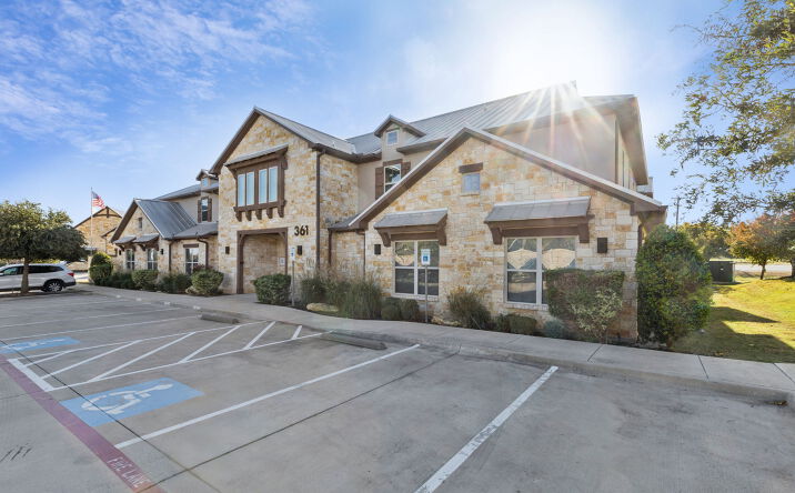 Pictures of Office property located at 361 W Byron Nelson Blvd., Roanoke, TX 76262 for sales - image #1