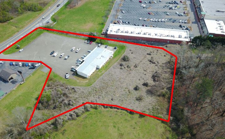 Pictures of Retail property located at 12400 Cumming Hwy, Canton, GA 30115 for sales - image #1