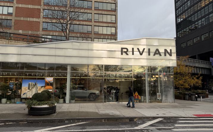 Pictures of Retail property located at 60 10th Ave, New York, NY 10014 for sales - image #1