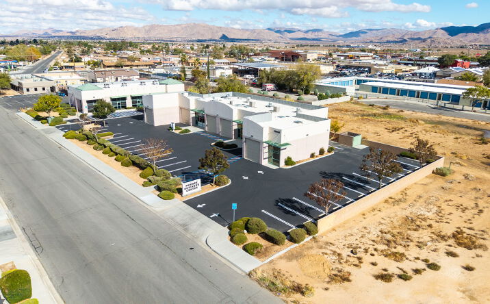 image of property at 13631 PAWNEE RD BLDG A-5 Apple Valley CA 92308-5880