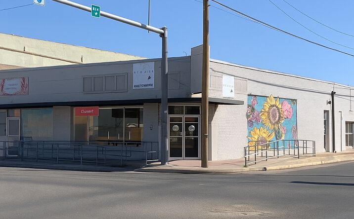 Pictures of Retail, Office, Mixed Use property located at 100 E Sealy Ave, Monahans, TX 79756 for sales - image #1
