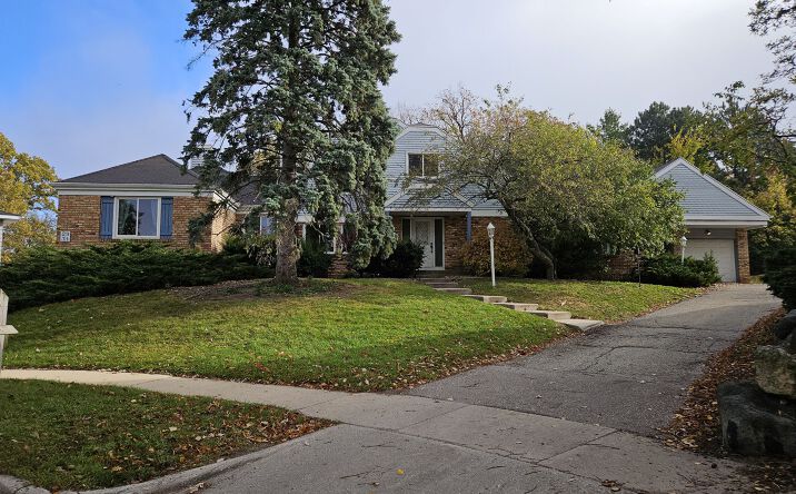 Pictures of Multifamily property located at 25 Coronado Ct, Madison, WI 53705 for sales - image #1