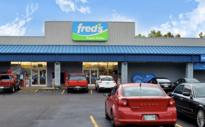 Pictures of Retail property located at 726 N Downing, Glennville, GA 30427 for comps - image #1