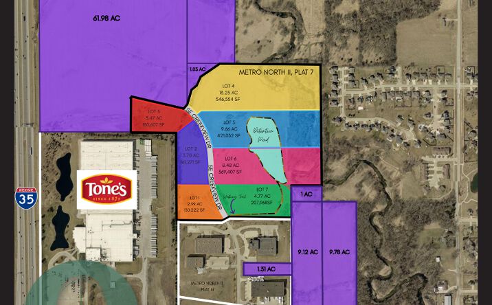 Pictures of Land property located at 2002 SE Creekview Dr, Ankeny, IA 50021 for sales - image #1