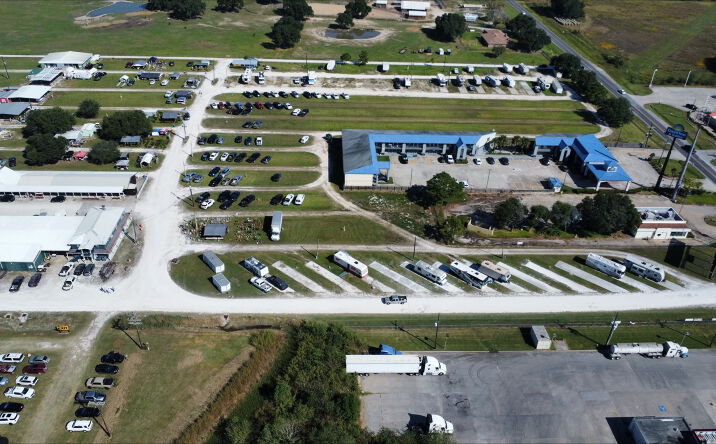 Pictures of Multifamily, Retail, Special Purpose property located at 14902 FM1663, Winnie, TX 77665, Winnie, TX 77665 for sales - image #1