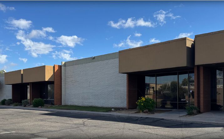 Pictures of Industrial property located at 2627 S 21st St, Phoenix, AZ 85034 for sales - image #1