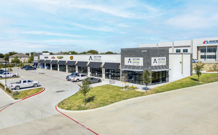 Pictures of Retail property located at 2719 Basswood Blvd, Fort Worth, TX 76131 for sales - image #1