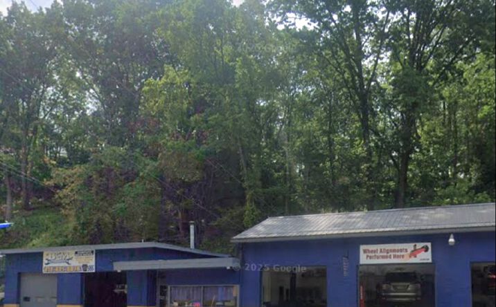 Pictures of Mixed Use, Office, Retail property located at 575 SEAVEY RD, PITTSBURGH, PA 15209 for sales - image #1