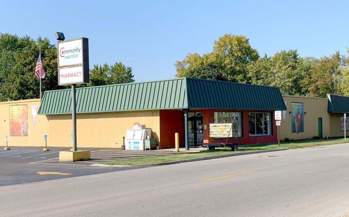 Pictures of Retail property located at 702 Ε. Μαin Street, Delta, OH 43515 for sales - image #1
