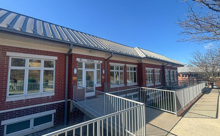 Pictures of Office property located at 14163 Robert Paris Ct, Chantilly, VA 20151 for sales - image #1