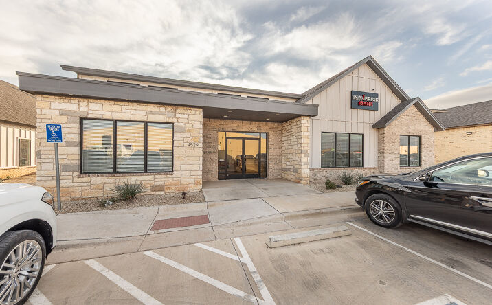 Pictures of Office property located at 4529 114th Street, Lubbock, TX 79424 for sales - image #1