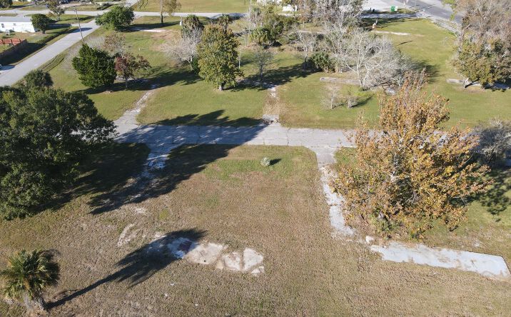 Pictures of Multifamily property located at 117 Center Street, Oak Hill, FL 32759 for sales - image #1