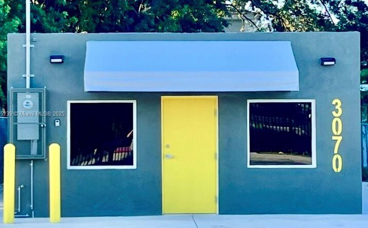 Pictures of Mixed Use, Retail property located at 3070 NW 46th St, Miami, FL 33142 for sales - image #1