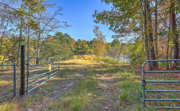Pictures of Special Purpose property located at 00 17a S, Summerville, SC 29472 for sales - image #1