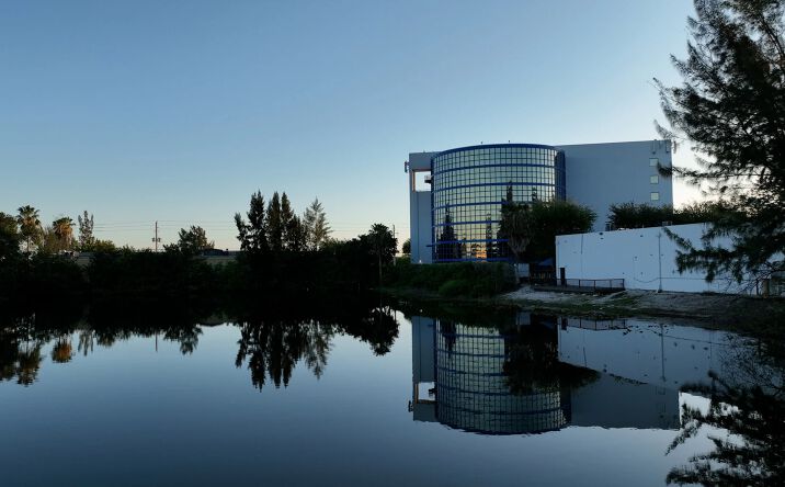 Pictures of Office property located at 9600 NW 25th St, Doral, FL 33172 for sales - image #1