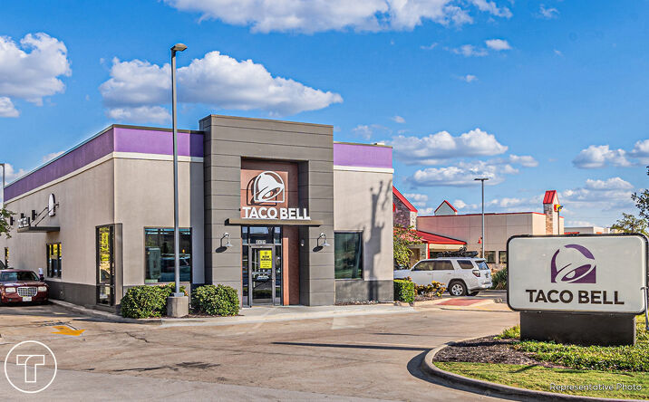 Pictures of Retail property located at 1330 N Orange Ave, Green Cove Springs, FL 32043 for sales - image #1