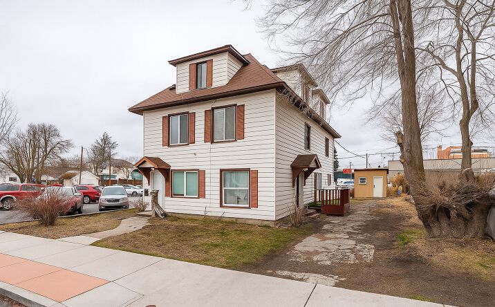 Pictures of Multifamily property located at 3011 E Queen Ave, Spokane, WA 99217 for sales - image #1