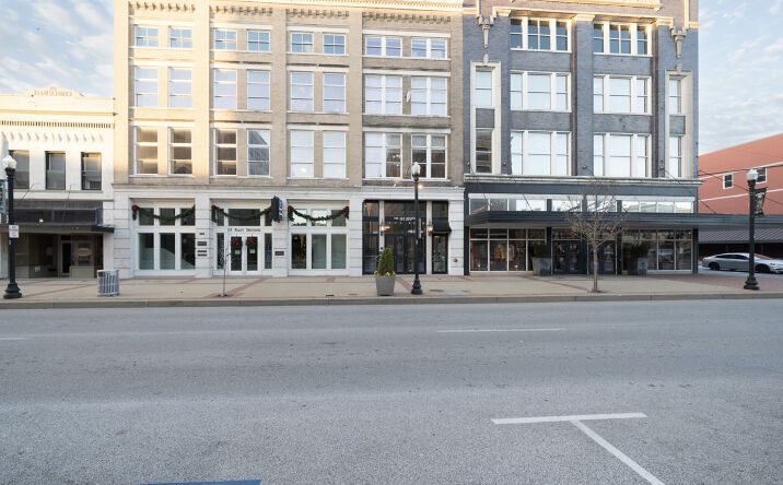 Pictures of Hospitality, Mixed Use, Multifamily, Office, Special Purpose property located at 119 E 2nd Street, Owensboro, KY 42303 for sales - image #1