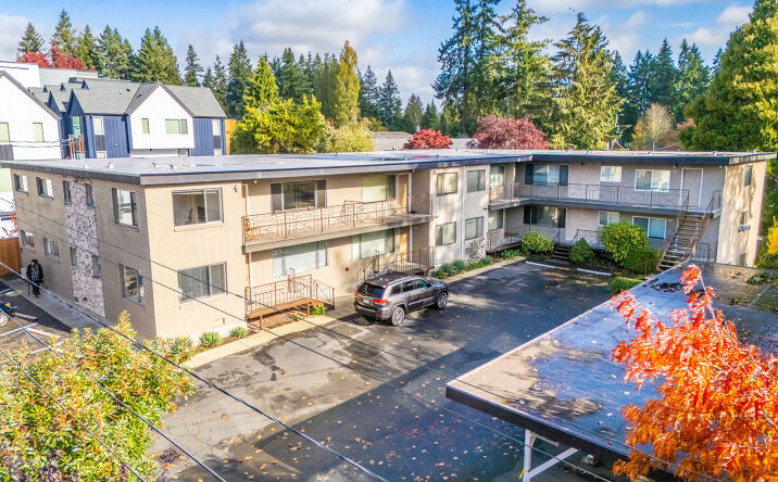 Pictures of Multifamily property located at 14520 Phinney Ave N, Shoreline, WA 98133 for sales - image #1