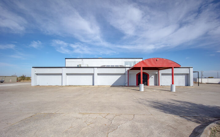Pictures of Industrial property located at 6825 W Wilshire Blvd, Oklahoma City, OK 73132 for sales - image #1