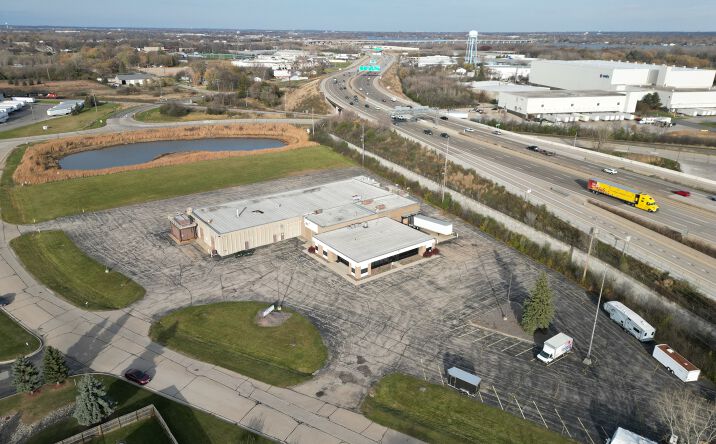 Pictures of Industrial property located at 777 Kuehn Ct, Neenah, WI 54956 for sales - image #1