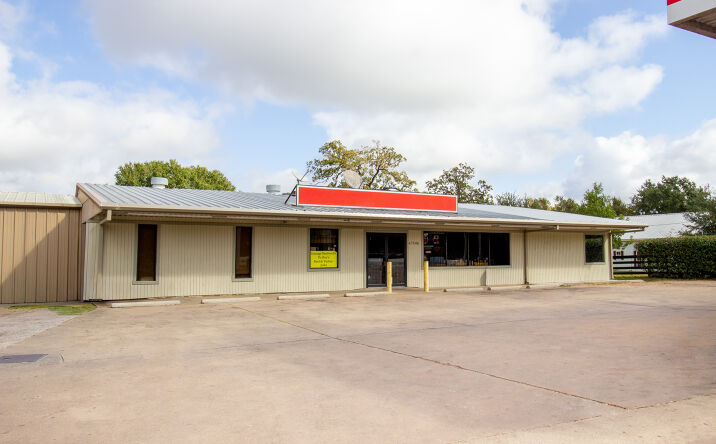 Pictures of Business for Sale, Land, Mixed Use, Multifamily, Office property located at 47506 US-290 BUS, Hempstead, TX 77445 for sales - image #1